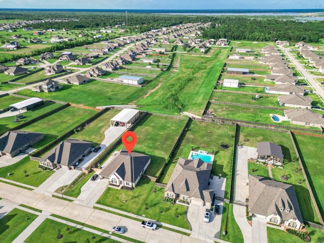 7703 Chacon Place, Mont Belvieu, TX 77523