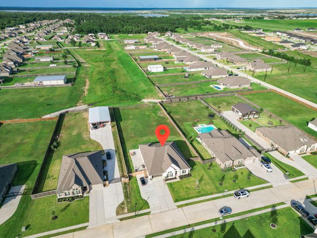 7703 Chacon Place, Mont Belvieu, TX 77523