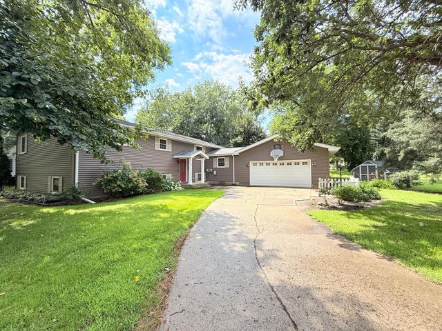 619 N 10th Street, Montevideo, MN 56265