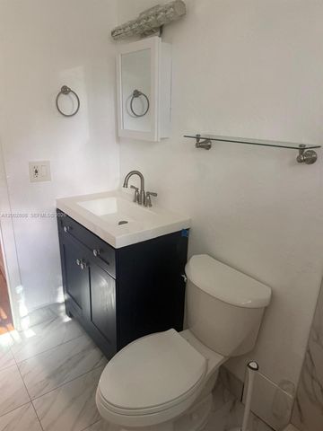 160 NE 55th St 2, Miami, FL 33137