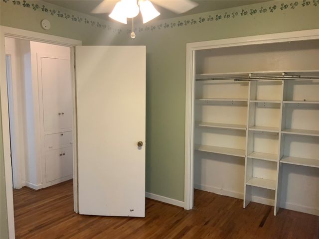 1421 N 9th Street, Midlothian, TX 76065