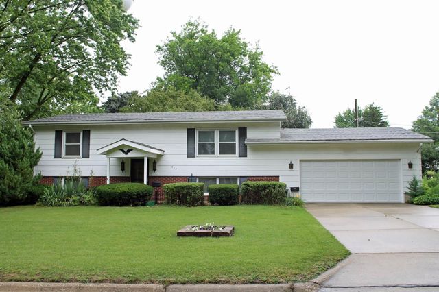 602 E Sunrise Street, New Hampton, IA 50659