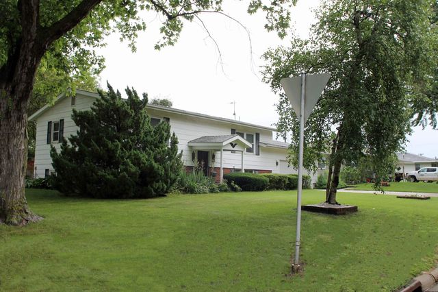 602 E Sunrise Street, New Hampton, IA 50659