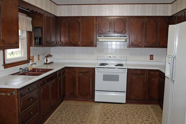 602 E Sunrise Street, New Hampton, IA 50659