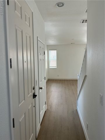 7727 Pista Way, Las Vegas, NV 89179