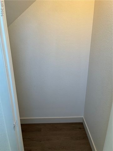 7727 Pista Way, Las Vegas, NV 89179