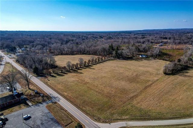 11948 Nc Highway 87, Eden, NC 27288