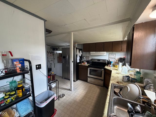 8377 E Us Highway 40, Greenfield, IN 46140