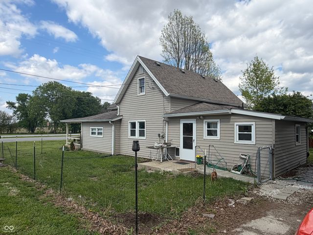 8377 E Us Highway 40, Greenfield, IN 46140