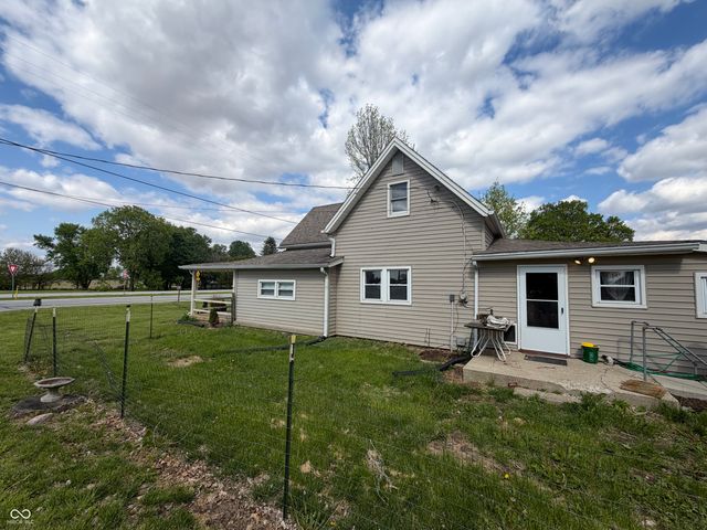 8377 E Us Highway 40, Greenfield, IN 46140