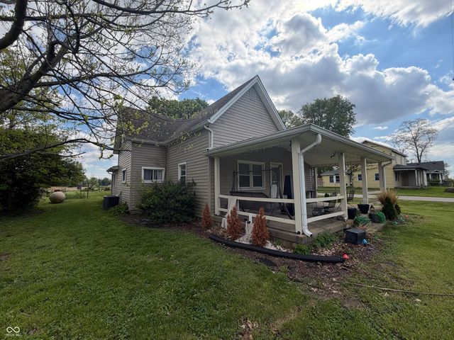 8377 E Us Highway 40, Greenfield, IN 46140