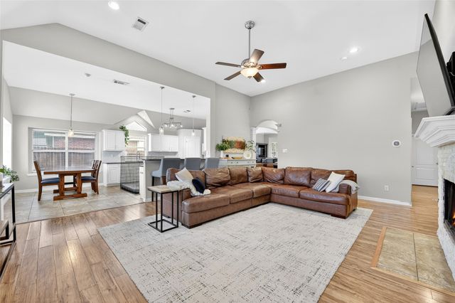 2712 Loon Lake Road, Denton, TX 76210