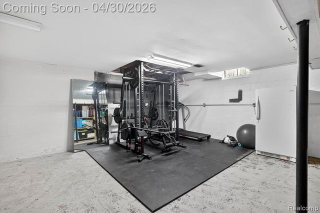 2141 E Hill Road, Grand Blanc, MI 48439