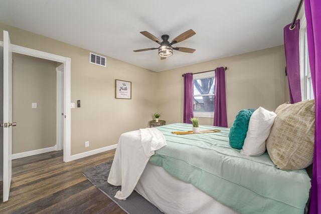 2403 E Robbins St, Park City, KS 67219