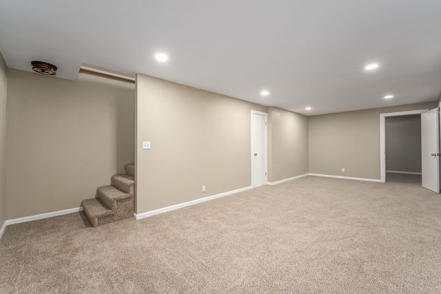 2403 E Robbins St, Park City, KS 67219