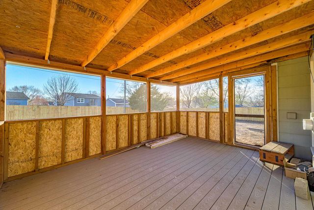 2403 E Robbins St, Park City, KS 67219