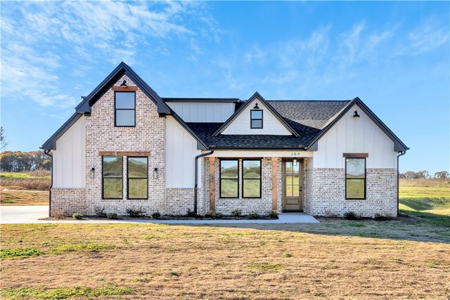 1619 Old Dobbins Bridge Road, Townville, SC 29689