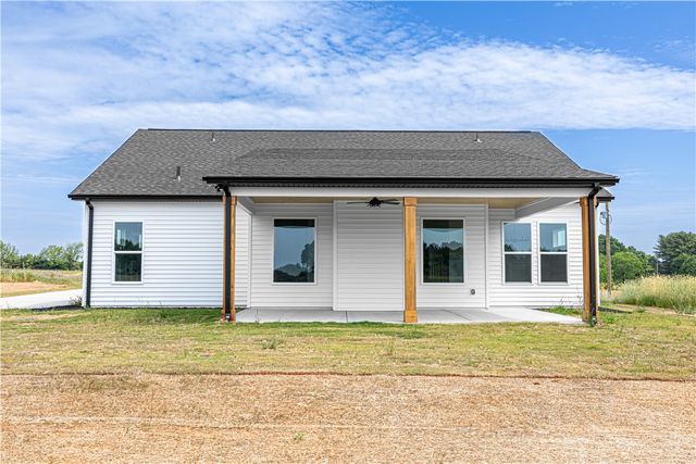 1619 Old Dobbins Bridge Road, Townville, SC 29689