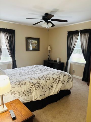 2076 RIVERDALE RD, Germantown, TN 38138