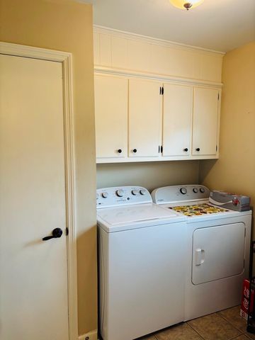 2076 RIVERDALE RD, Germantown, TN 38138