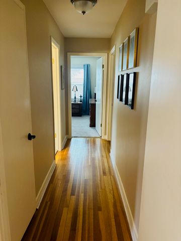 2076 RIVERDALE RD, Germantown, TN 38138