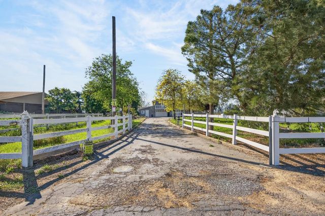 13512 Alta Mesa Rd, Galt, CA 95632