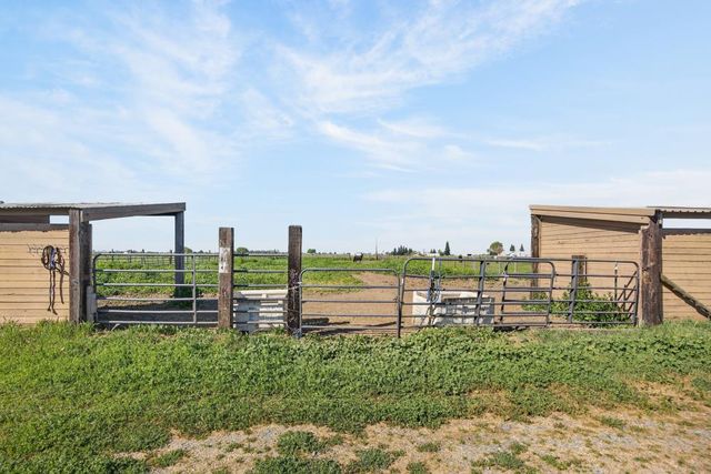 13512 Alta Mesa Rd, Galt, CA 95632