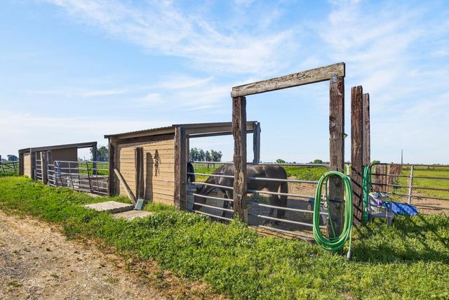 13512 Alta Mesa Rd, Galt, CA 95632