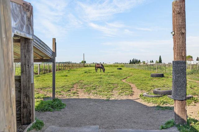 13512 Alta Mesa Rd, Galt, CA 95632