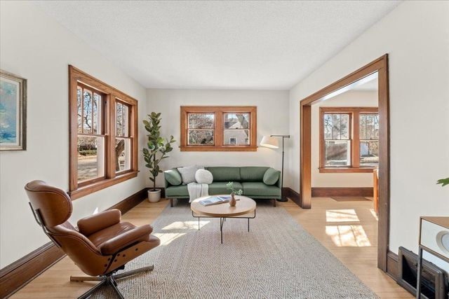 4654 Oakland Avenue, Minneapolis, MN 55407