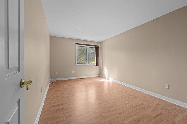 106 Sumac Court, St. Charles, IL 60174