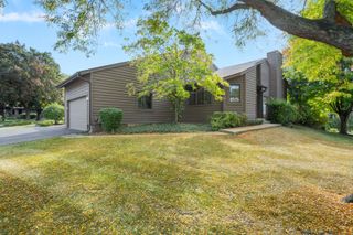 106 Sumac Court, St. Charles, IL 60174