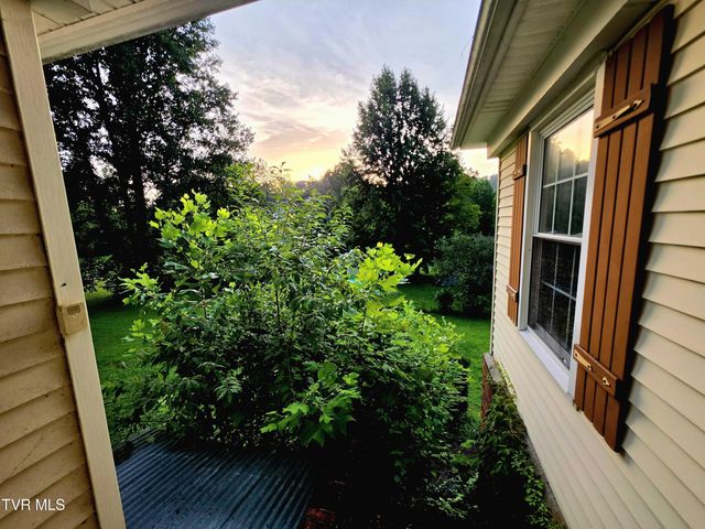 822 Henson Road, Bristol, TN 37620