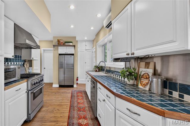 7101 Delmar Boulevard, University City, MO 63130