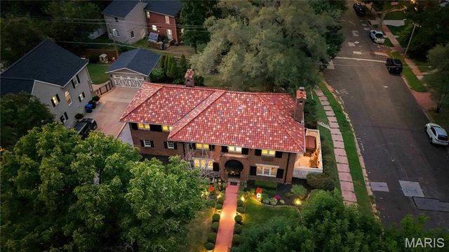 7101 Delmar Boulevard, University City, MO 63130