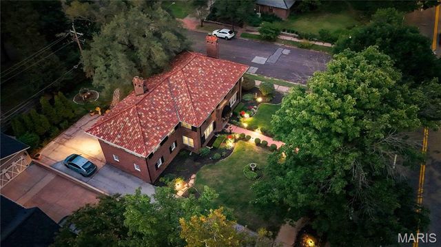 7101 Delmar Boulevard, University City, MO 63130