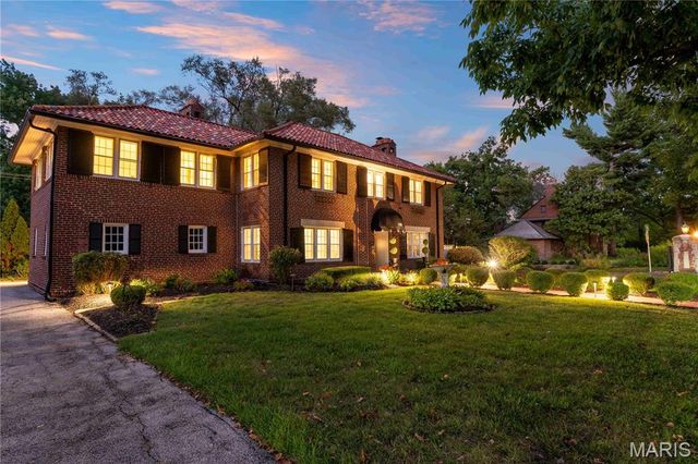 7101 Delmar Boulevard, University City, MO 63130