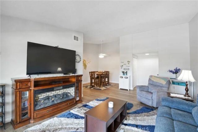 8877 Lauderdale Court 213G, Huntington Beach, CA 92646