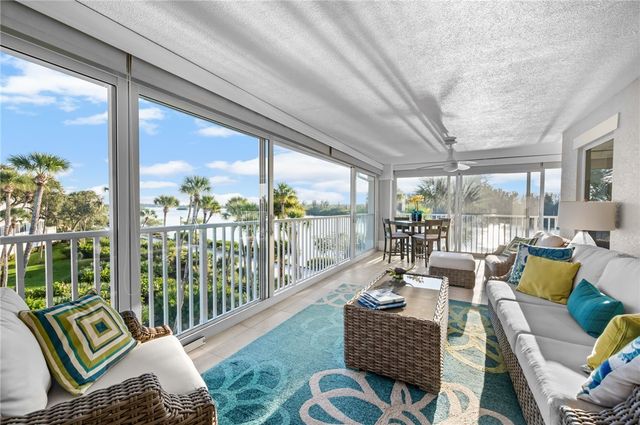 8885 W Orchid Island Circle 5, Vero Beach, FL 32963