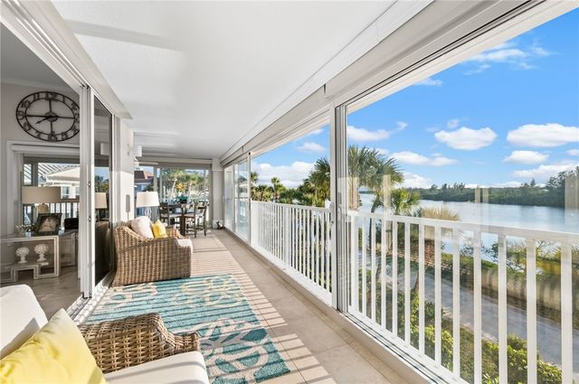 8885 W Orchid Island Circle 5, Vero Beach, FL 32963