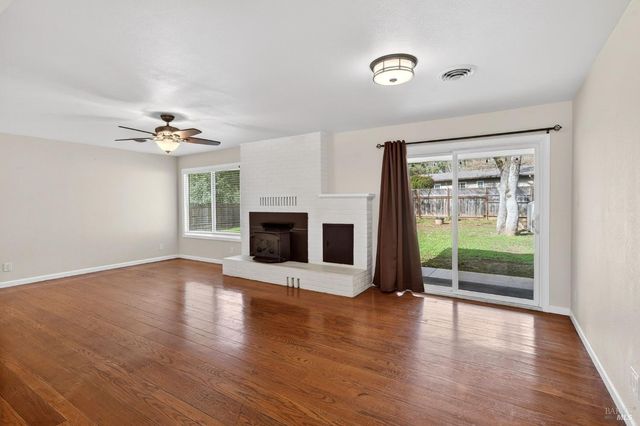 1580 Glenwood Dr, Ukiah, CA 95482