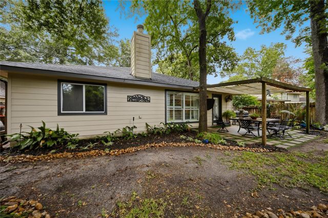 39 Steep Trail Place, Conroe, TX 77385