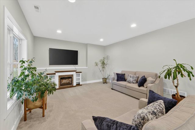 10597 Sharon Lee Lane 88, Portage City, MI 49024