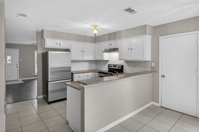 2219 Foxcroft Lane, Arlington, TX 76014