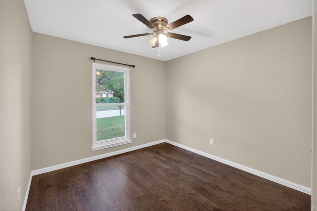2219 Foxcroft Lane, Arlington, TX 76014