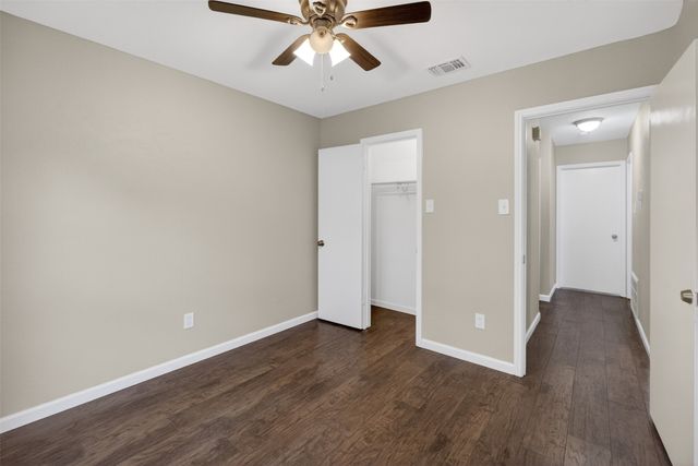 2219 Foxcroft Lane, Arlington, TX 76014