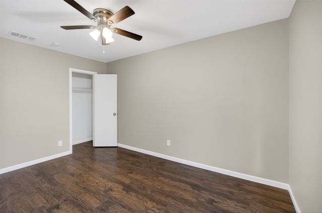 2219 Foxcroft Lane, Arlington, TX 76014