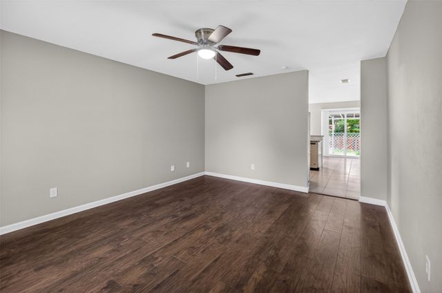 2219 Foxcroft Lane, Arlington, TX 76014