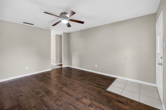 2219 Foxcroft Lane, Arlington, TX 76014