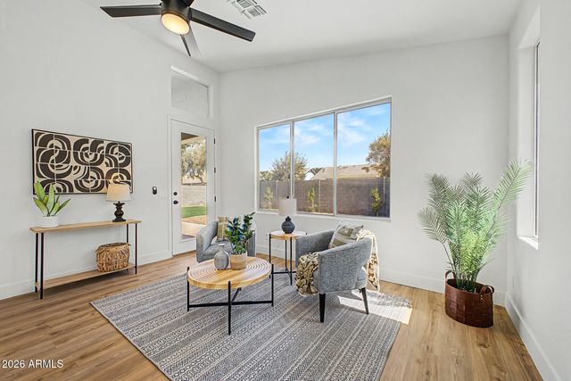 1669 E LAREDO Street, Chandler, AZ 85225